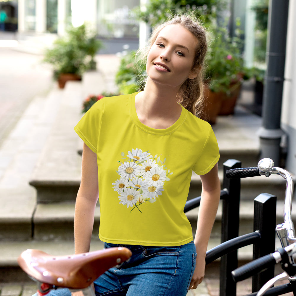 Cheerful Daisy Bouquet Crop Tee in Vibrant Yellow - Summer Fashion Essential